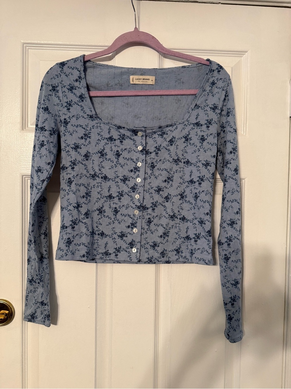 Lucky Brand Light Blue Floral Scoop Neck Button-Front Top